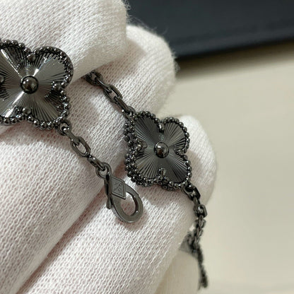 [Clover Jewelery]CLOVER 5 MOTIF BLACK BRACELET