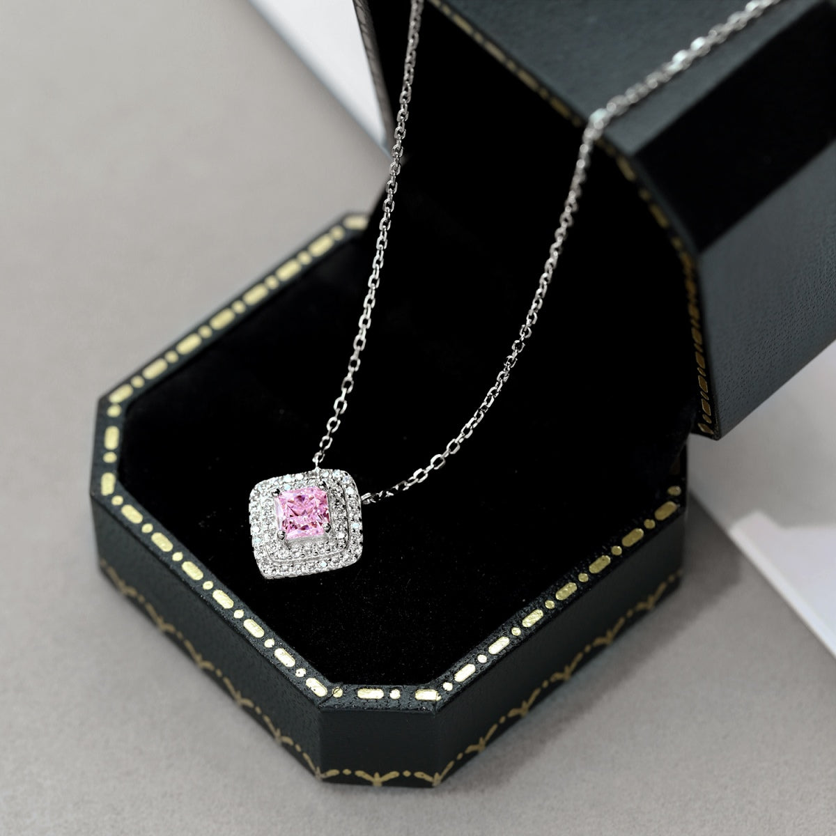 [Clover Jewelery]Sparkling Asscher Cut Necklace