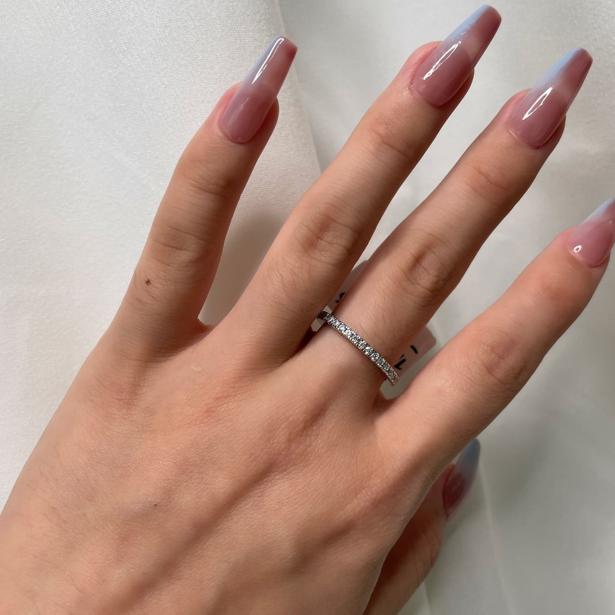 [Clover Jewelery]Delicate Sparkling Round Cut Daily Ring