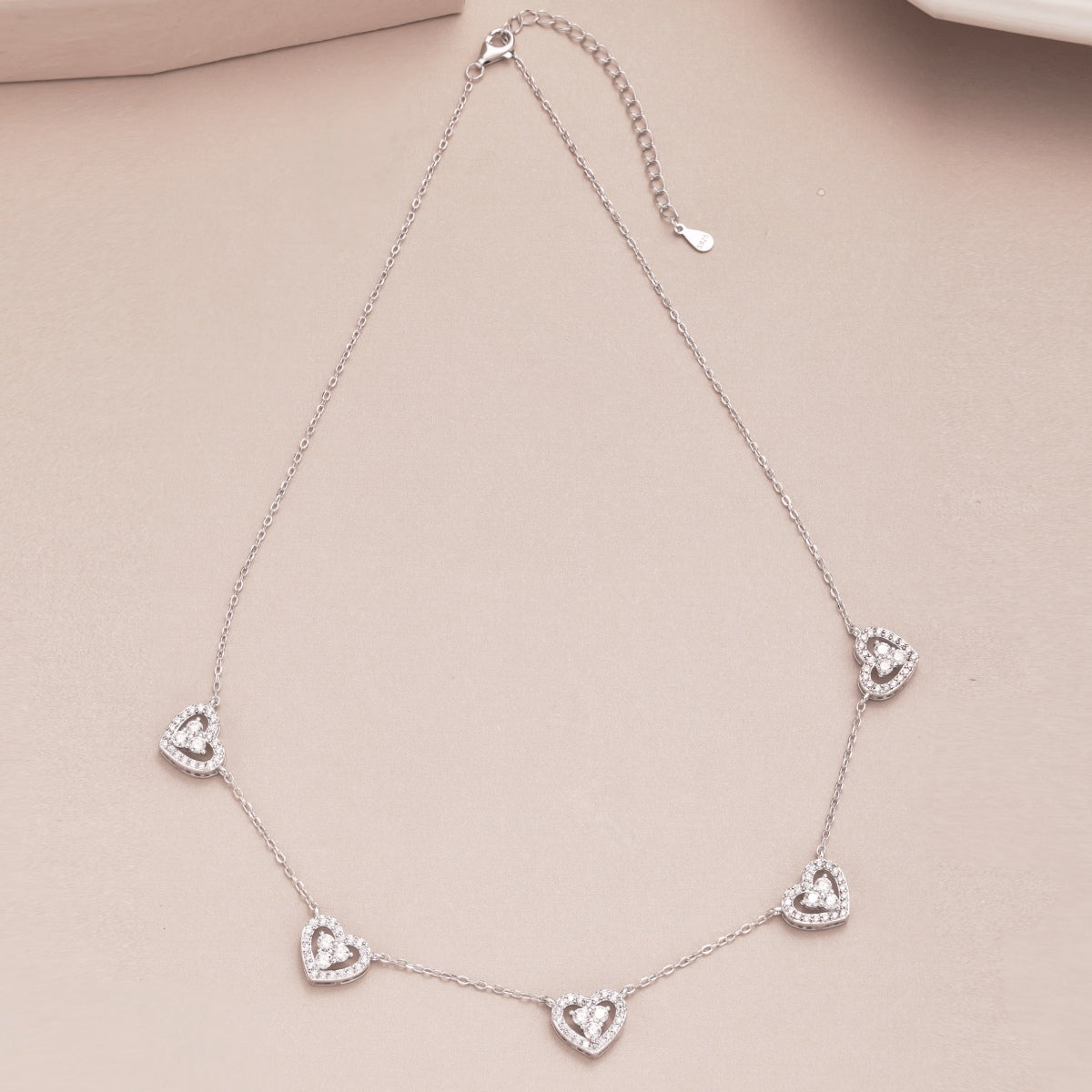 [Clover Jewelery]Sparkling Five Heart Necklace