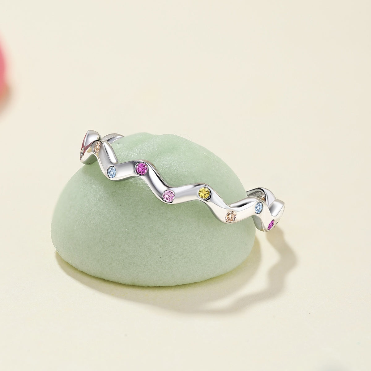 [Clover Jewelery]Ornate Vibrant Round Cut Daily Ring