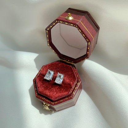 [Clover Jewelery]Stylish Shiny Rectangular Center Stone Stud Earrings