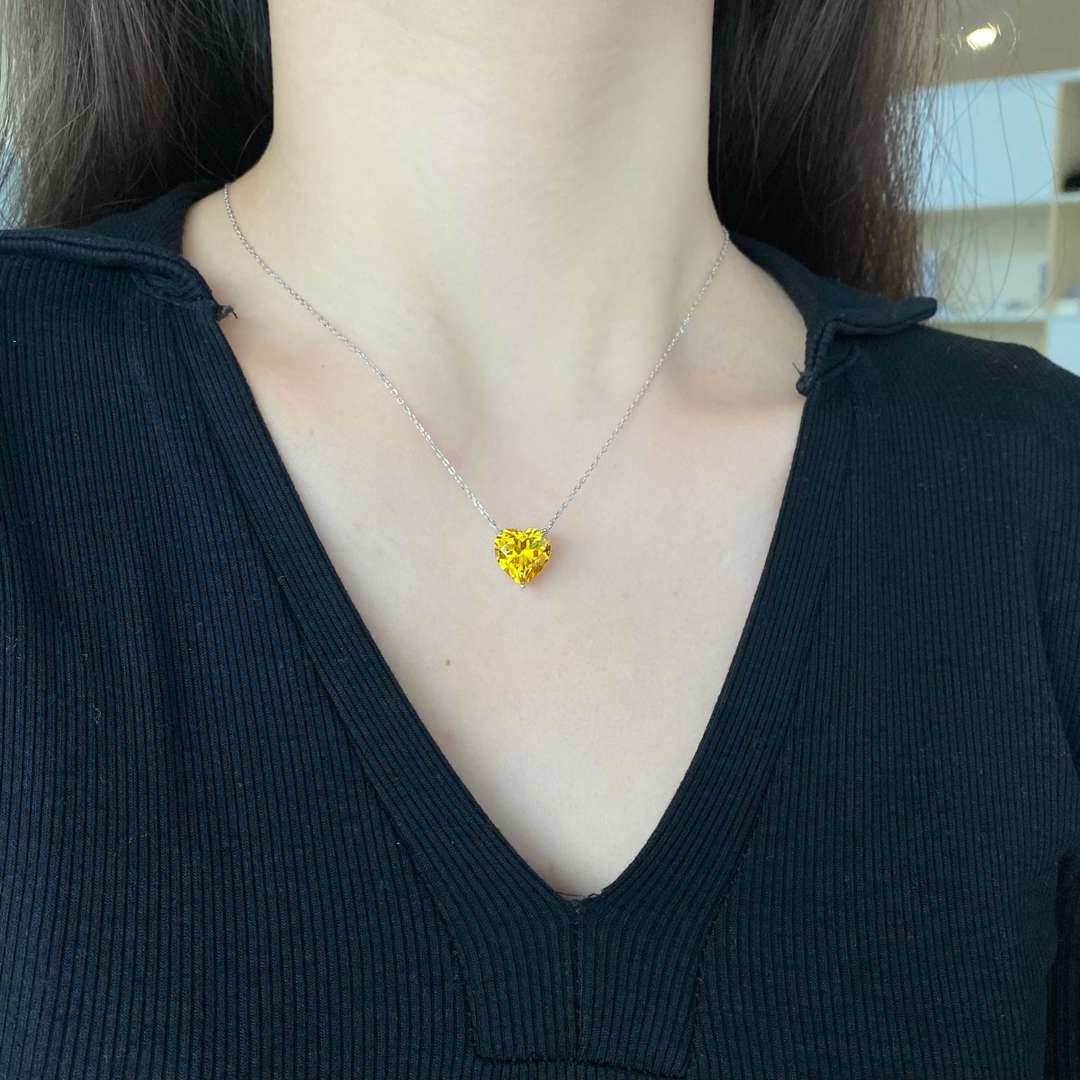 [Clover Jewelery]6.0 carat Radiant Heart Shape Necklace