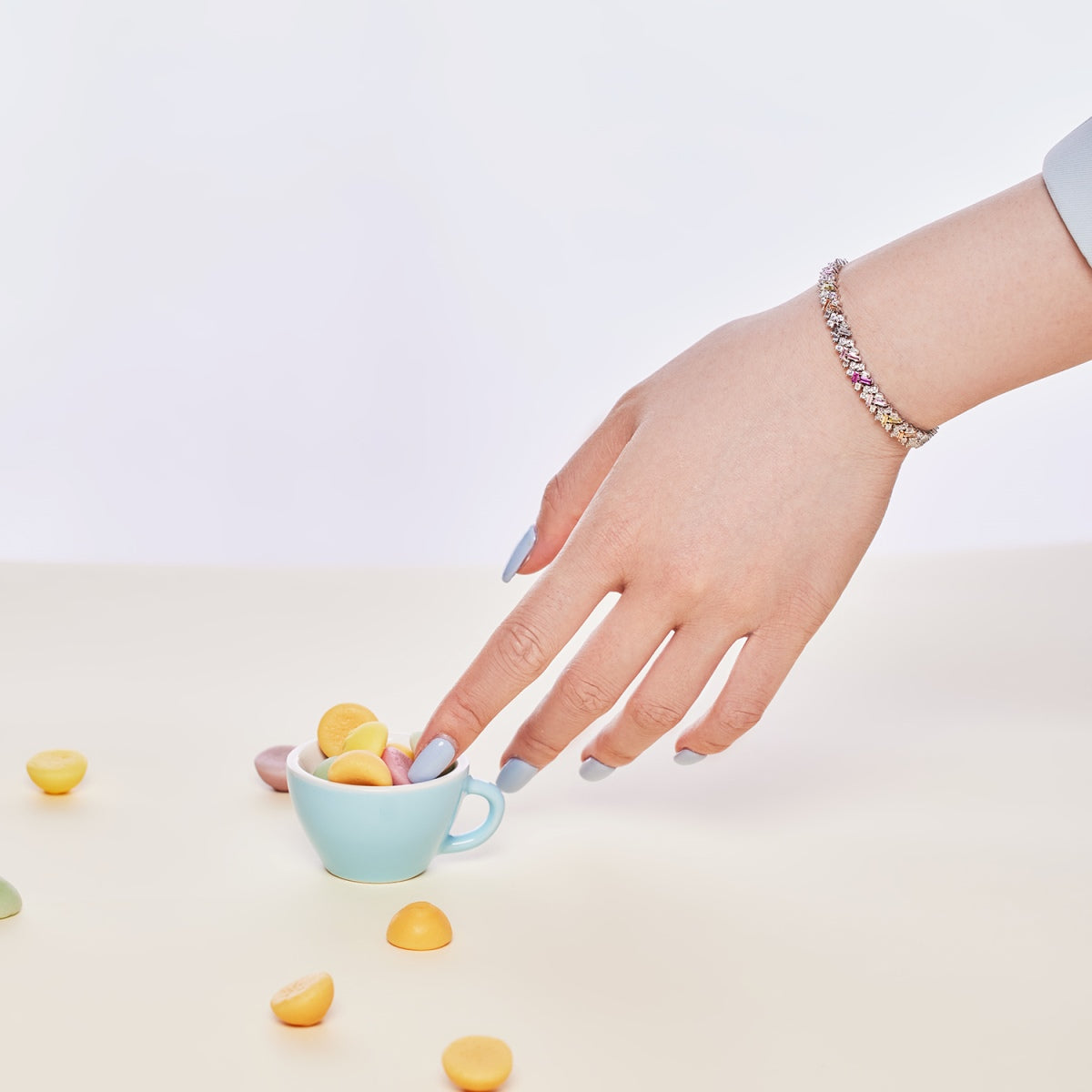 [Clover Jewelery]Dazzling Unique Multi Shape Daily Bracelet