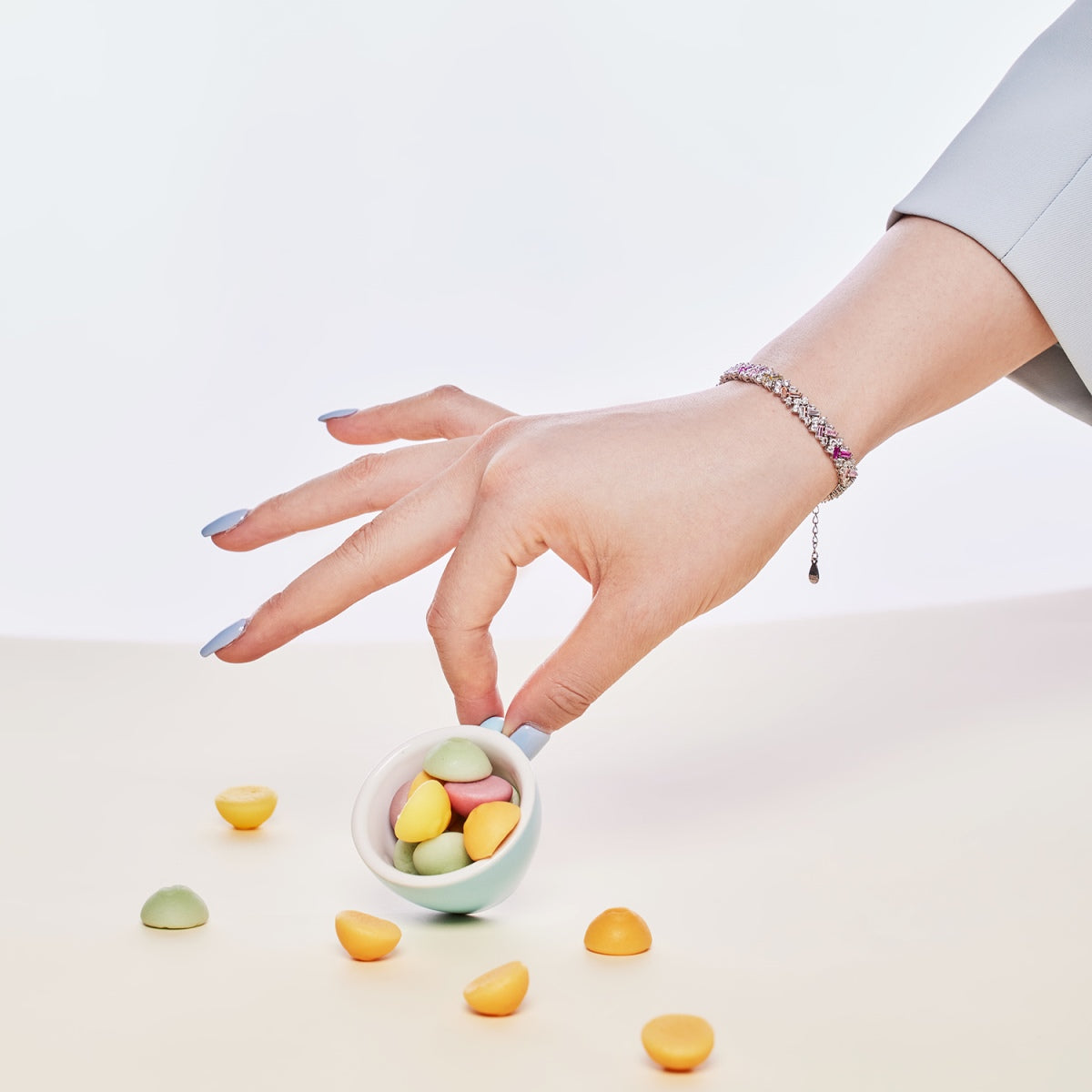 [Clover Jewelery]Dazzling Unique Multi Shape Daily Bracelet