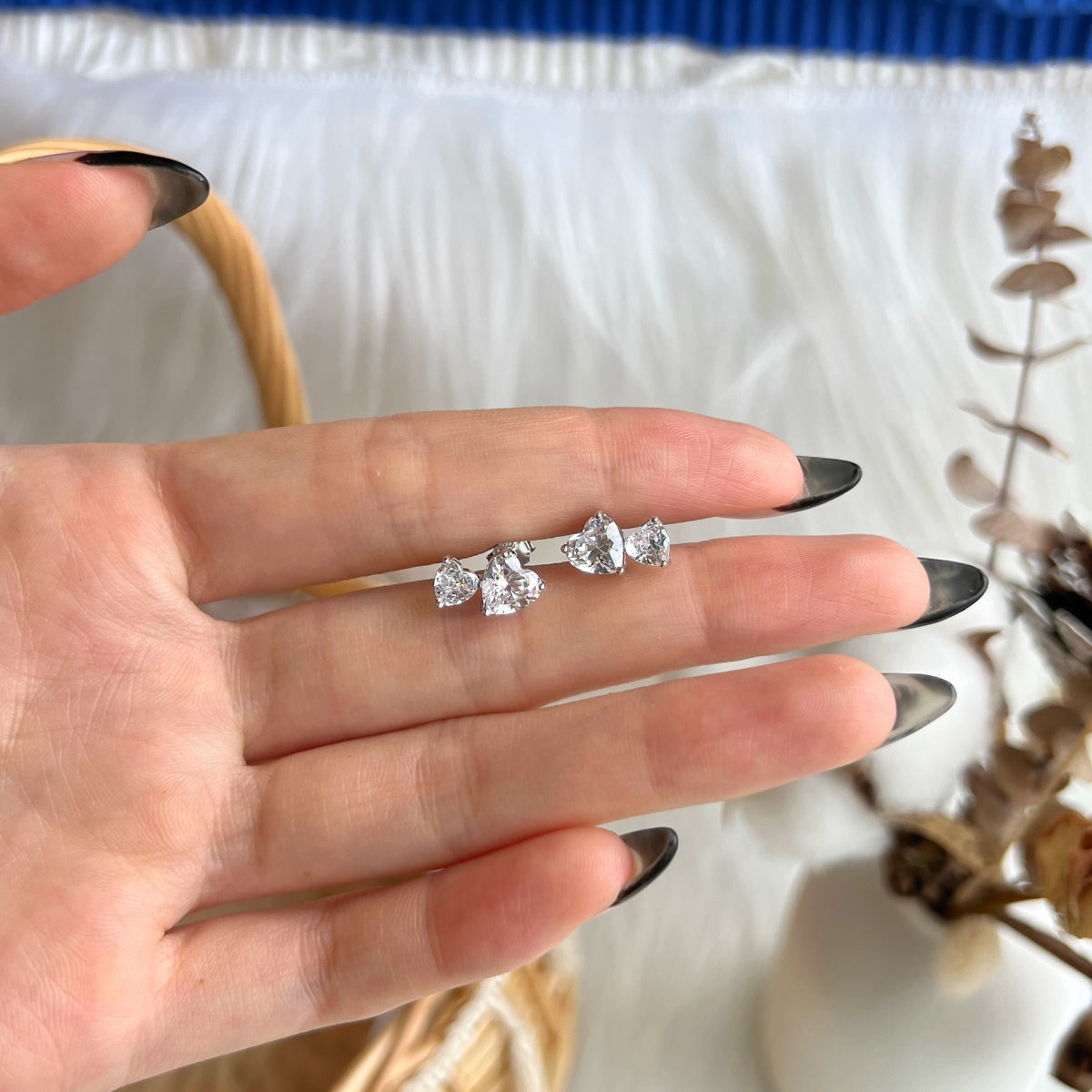 [Clover Jewelery]Double Heart-Shape Classic Princess Style Earrings