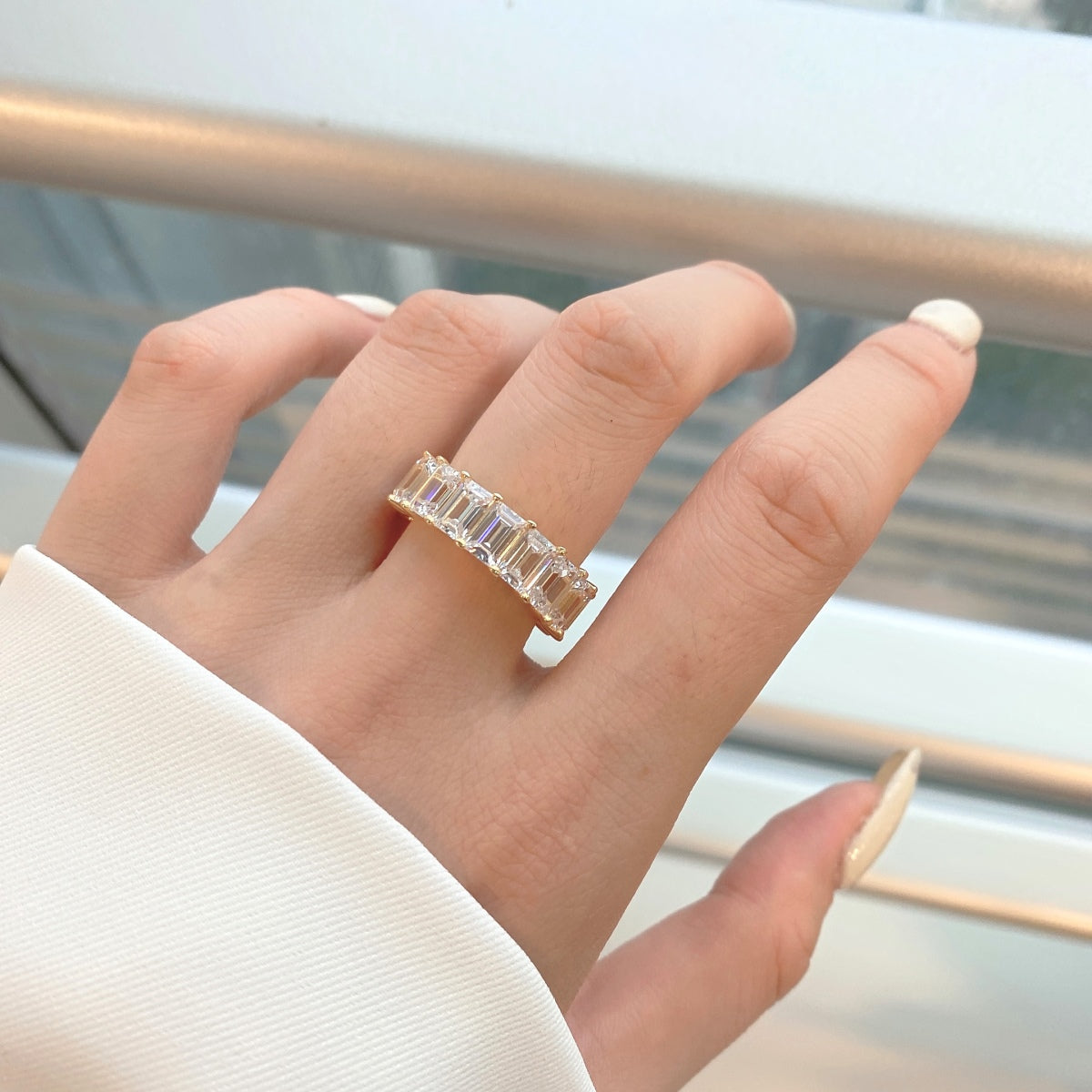 [Clover Jewelery]0.75 Carat Elegant Emerald Cut Tennis Ring