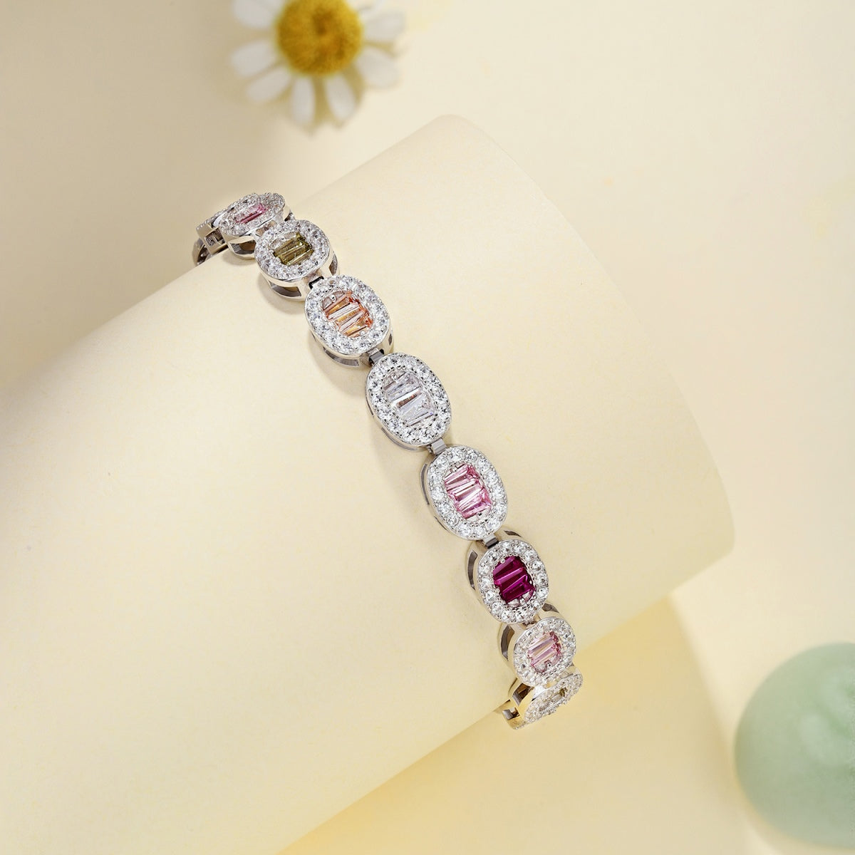 [Clover Jewelery]Exquisite Ornate Emerald Cut Daily Bracelet