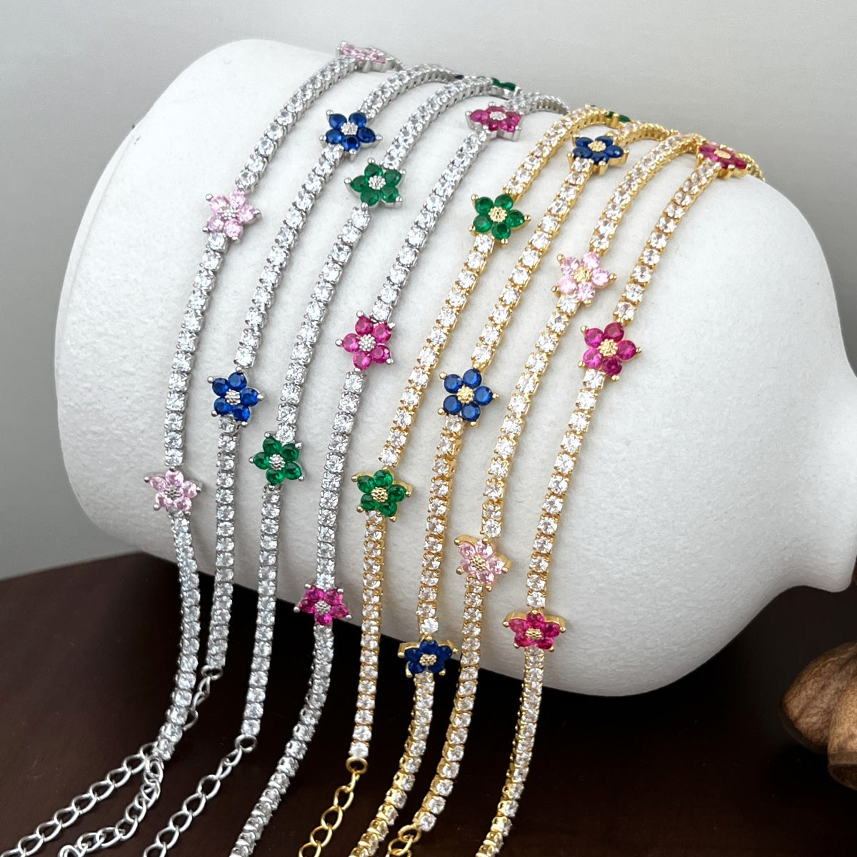 [Clover Jewelery]Sparkling Flower Shape Tennis Bracelet