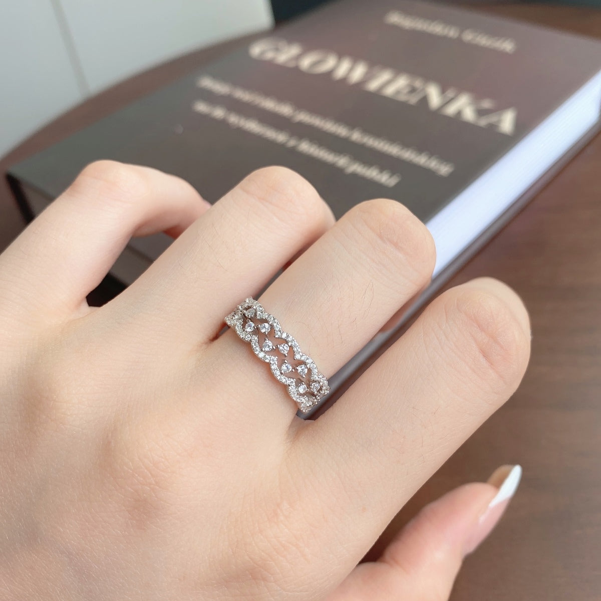 [Clover Jewelery]Elegant Resplendent Round Shape Party Ring