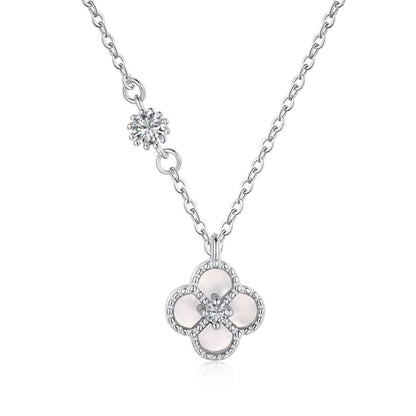 [Clover Jewelery]Delicate Flower Shape Necklace