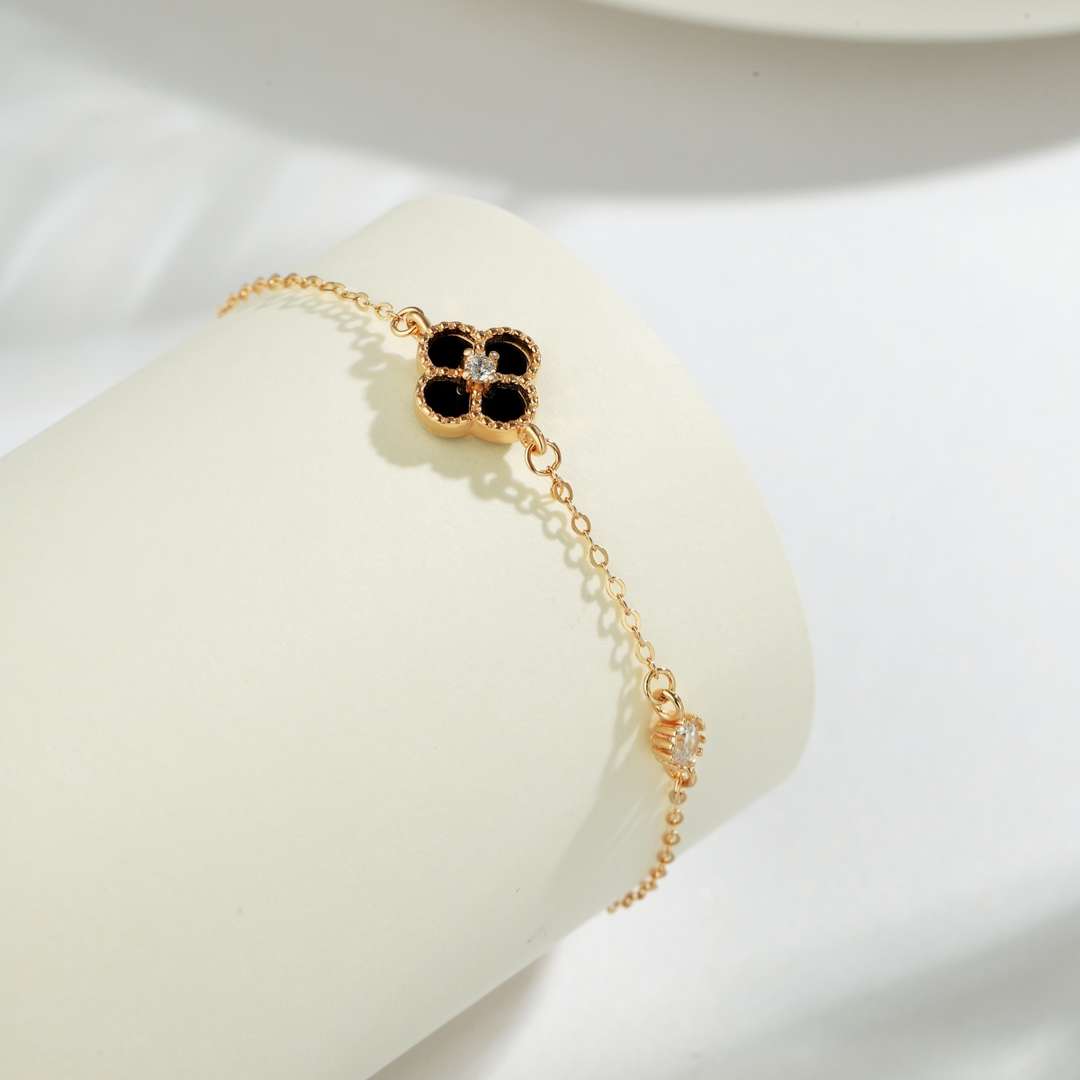 [Clover Jewelery]Delicate Four Leaf Clover Bracelet