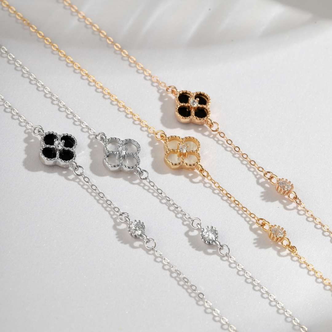 [Clover Jewelery]Delicate Four Leaf Clover Bracelet
