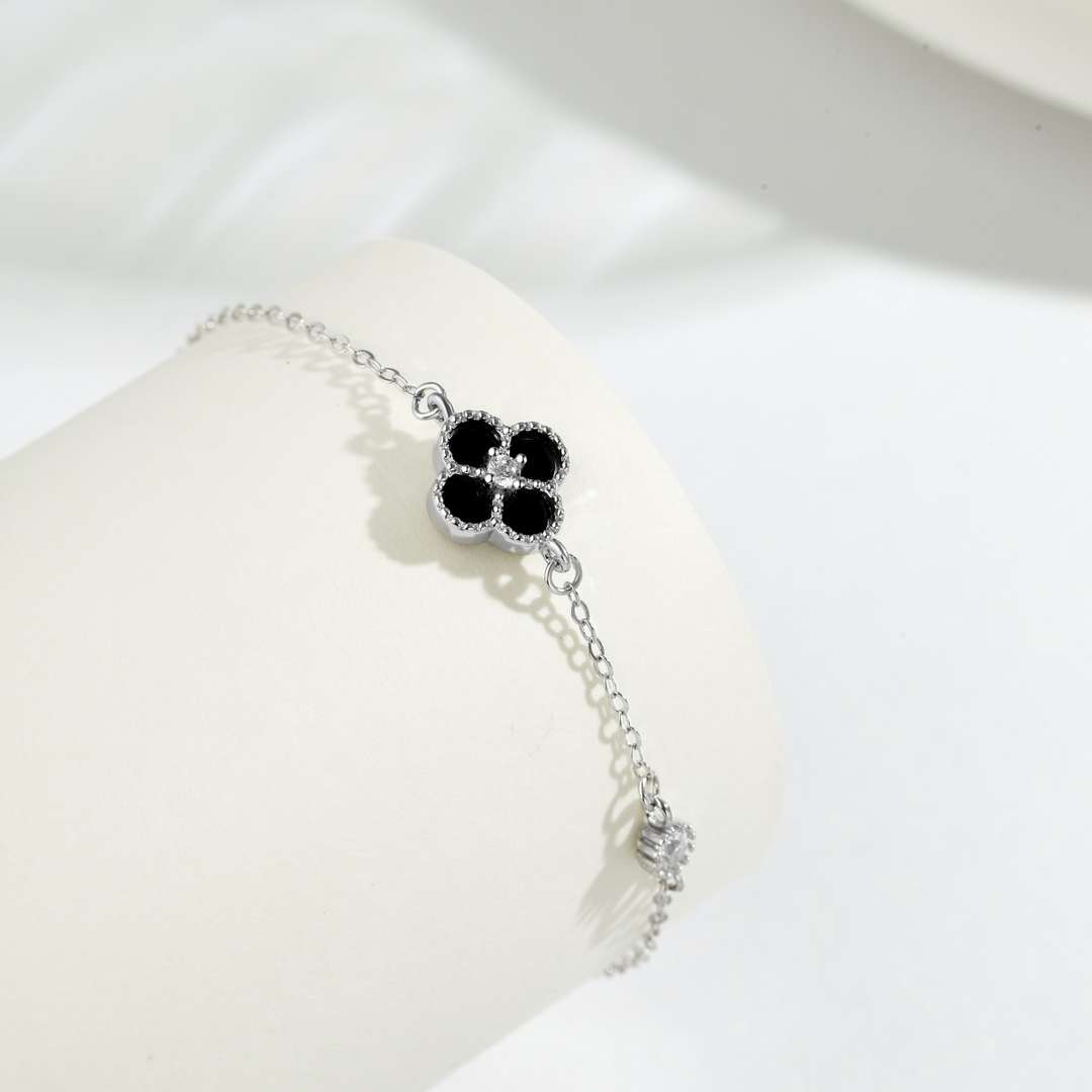 [Clover Jewelery]Delicate Four Leaf Clover Bracelet