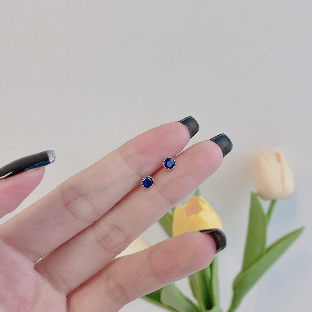 [Clover Jewelery]Sparkling Colorful Round Shape Earrings