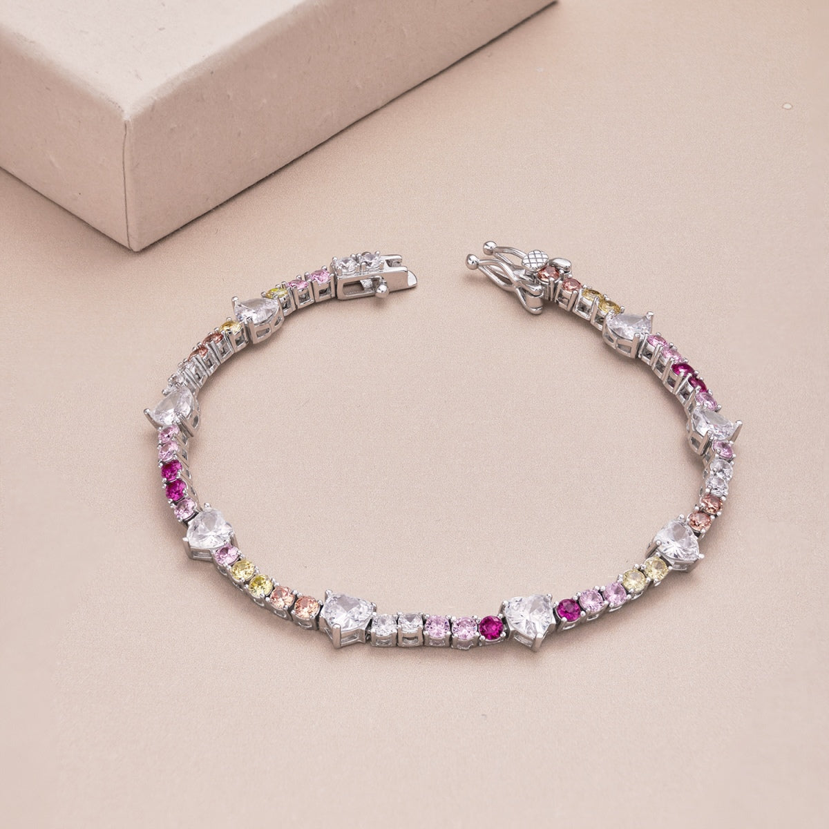 [Clover Jewelery]Romantic Heart Shape Round Cut Lover Bracelet