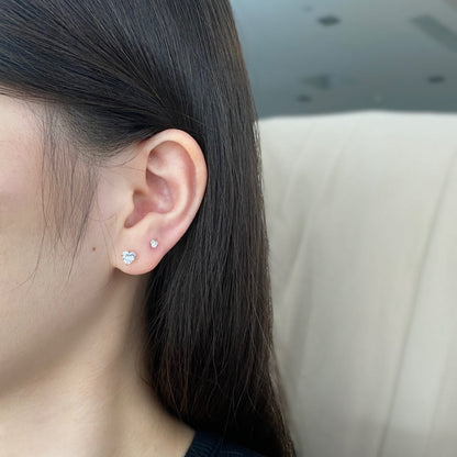 [Clover Jewelery]Sparkling Heart Shaped Simple Earrings