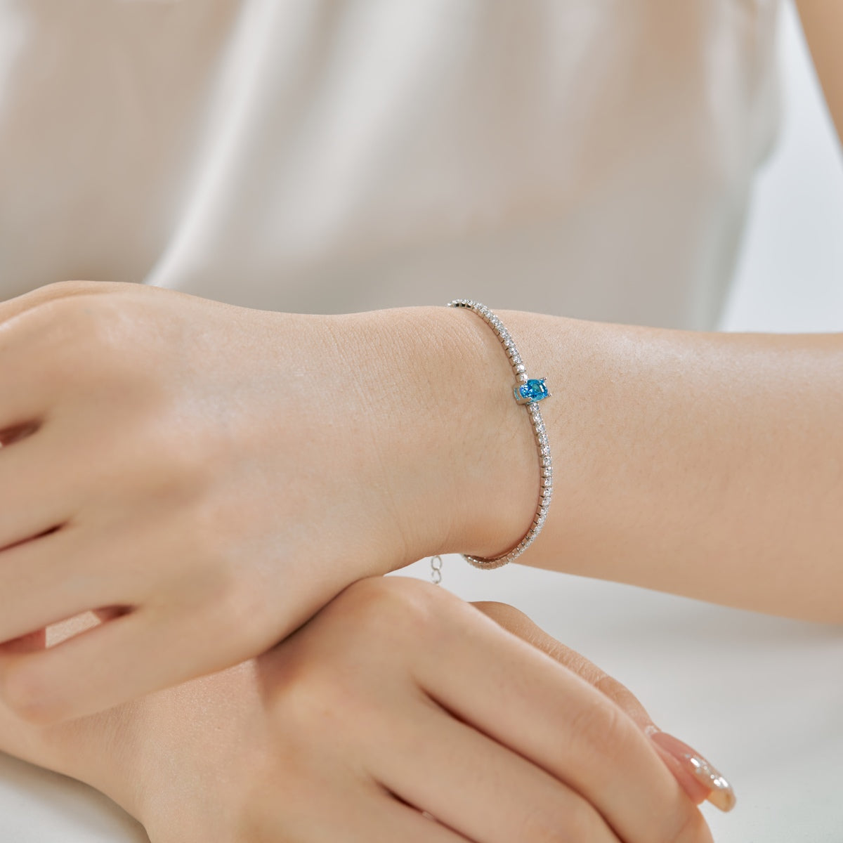 [Clover Jewelery]0.75 Carat Exquisite Oval Cut Daily Bracelet