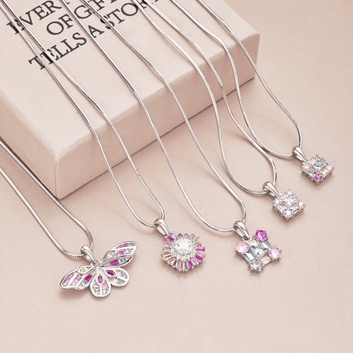 [Clover Jewelery]Gorgeous Multi Colorful Necklace