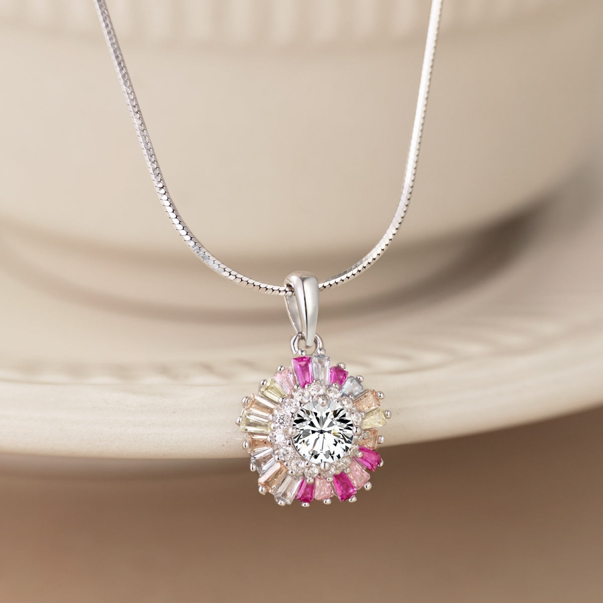[Clover Jewelery]Charming Flower Colorful Necklace