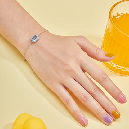 [Clover Jewelery]2.0 Carat Sparkling Colorful Emerald Cut Daily Bracelet