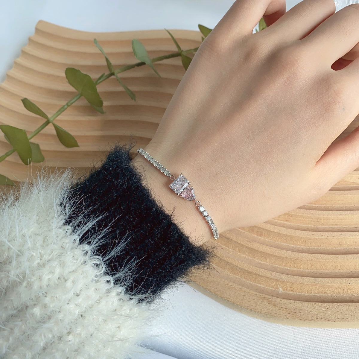 [Clover Jewelery]Dazzling Unique Multi Shape Lover Bracelet