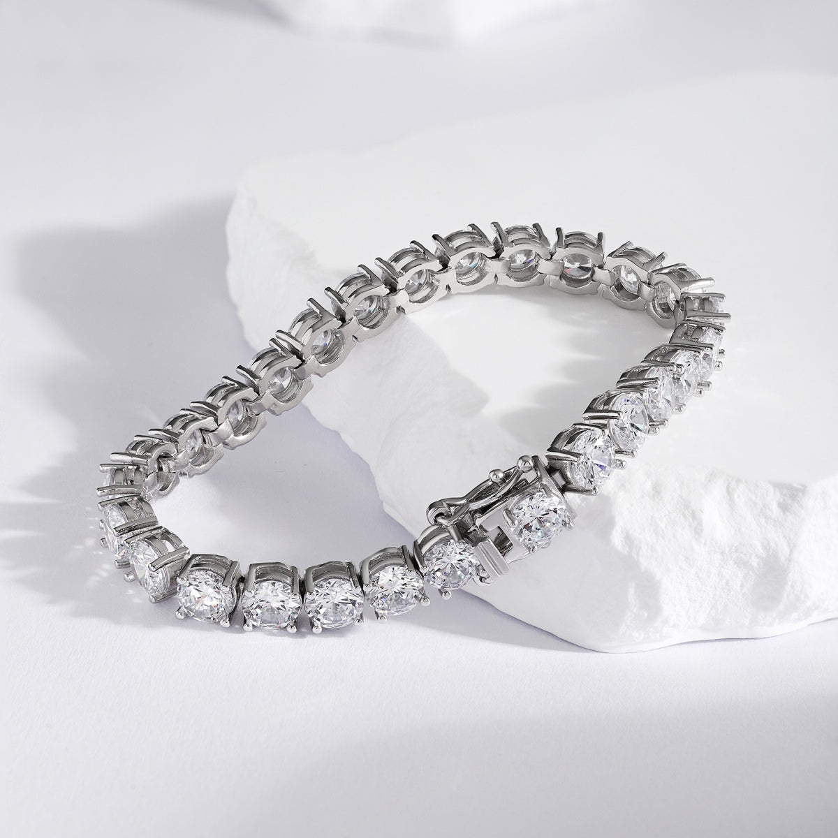 [Clover Jewelery]0.75 Carat Dazzling Round Cut Wedding Bracelet