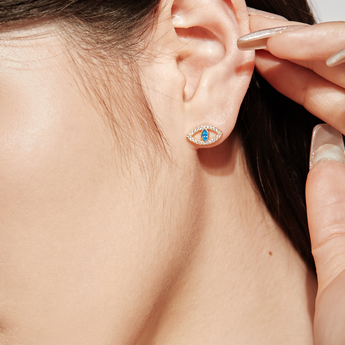 [Clover Jewelery]Blue Devil Eyes Hollow Stud Earrings