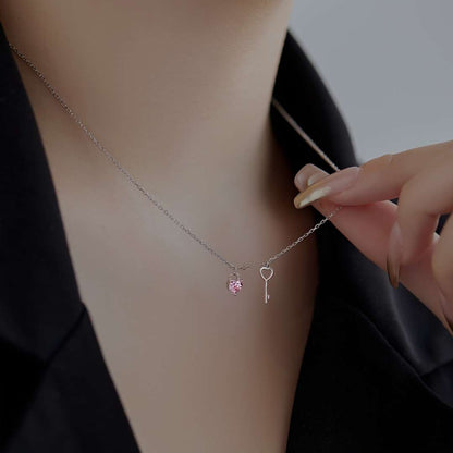 [Clover Jewelery]Unique Heart Shape Key Pendent Necklace