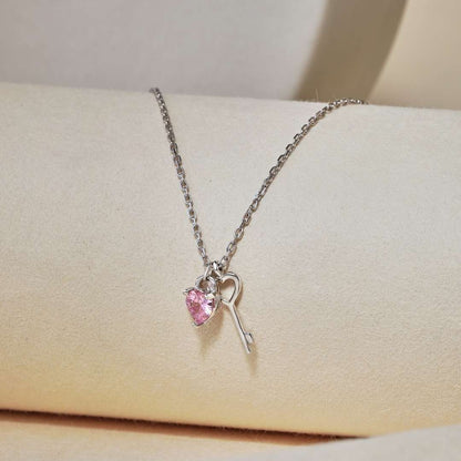 [Clover Jewelery]Unique Heart Shape Key Pendent Necklace