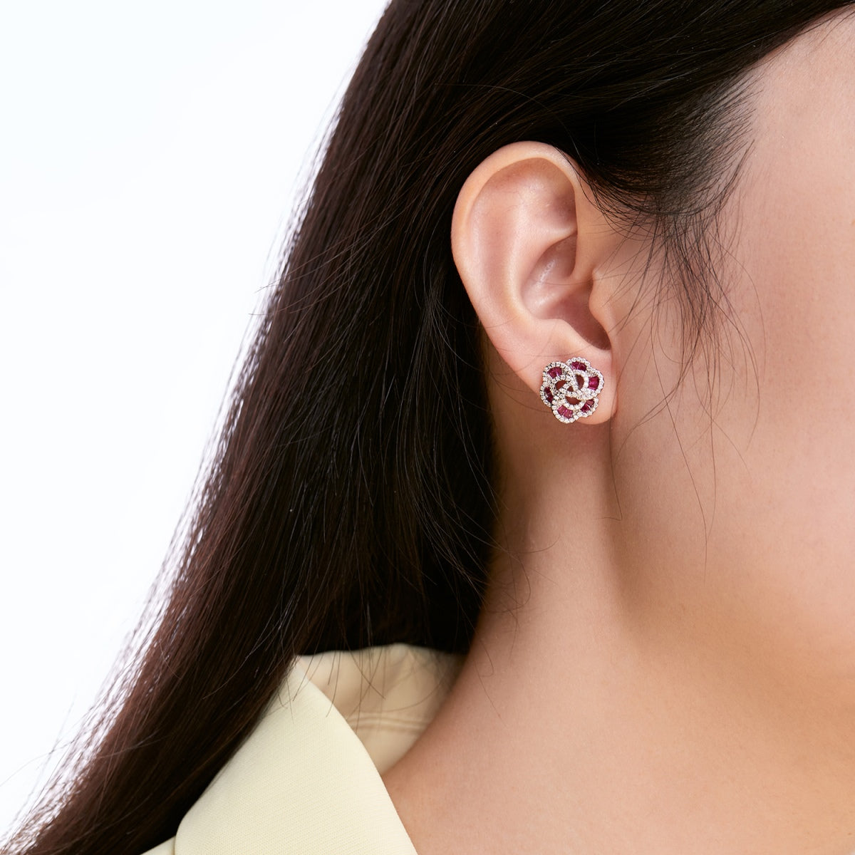 [Clover Jewelery]Exquisite Flower Shape Daily Earrings