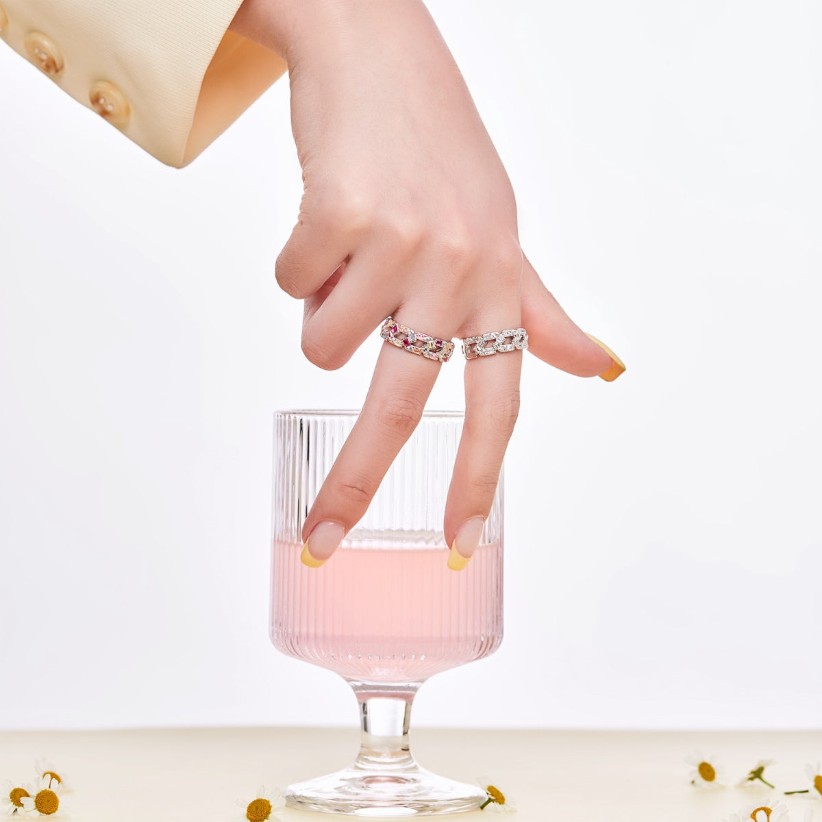 [Clover Jewelery]Sparkling Vibrant Emerald Cut Daily Ring