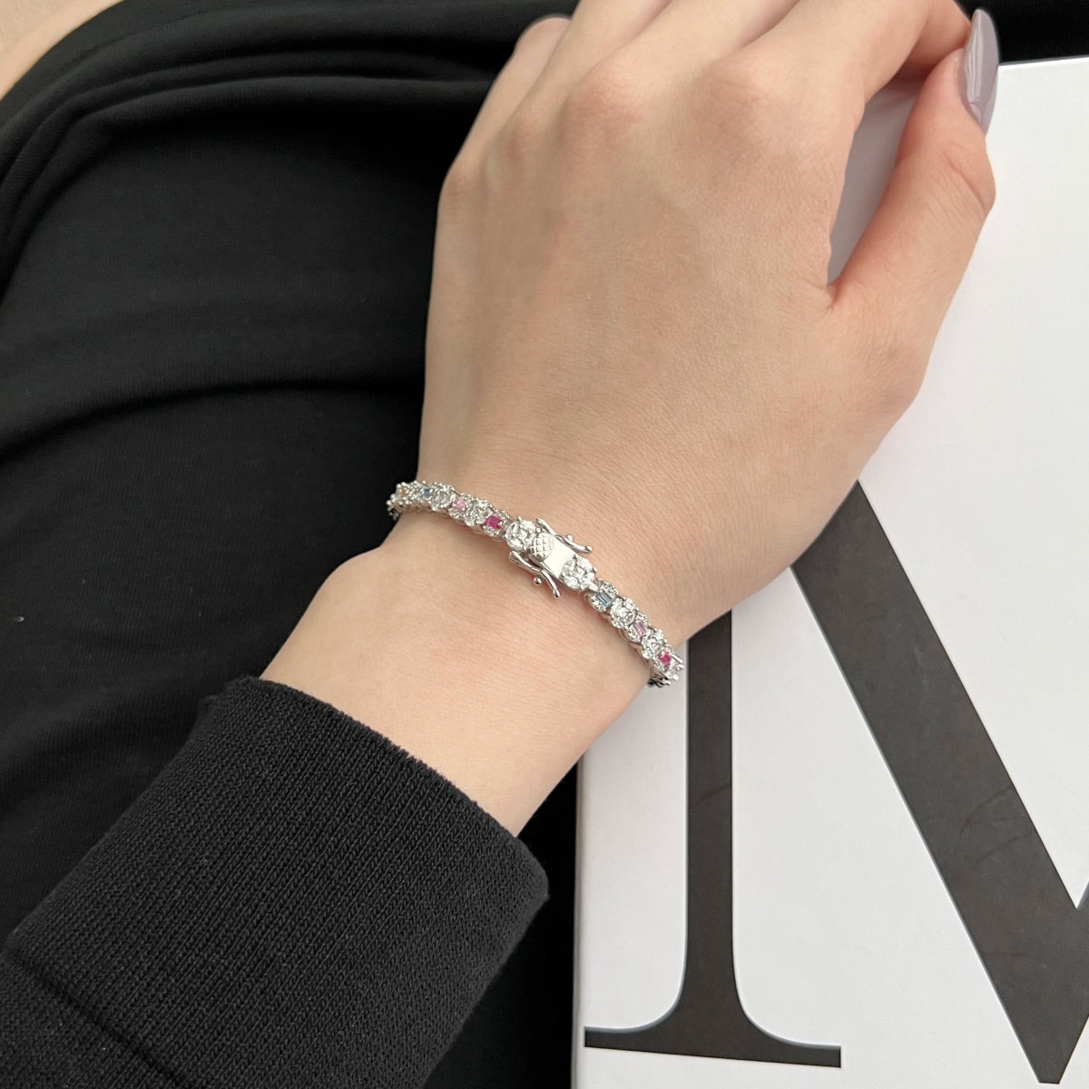 [Clover Jewelery]Dazzling Radiant Multi Cut Daily Bracelet