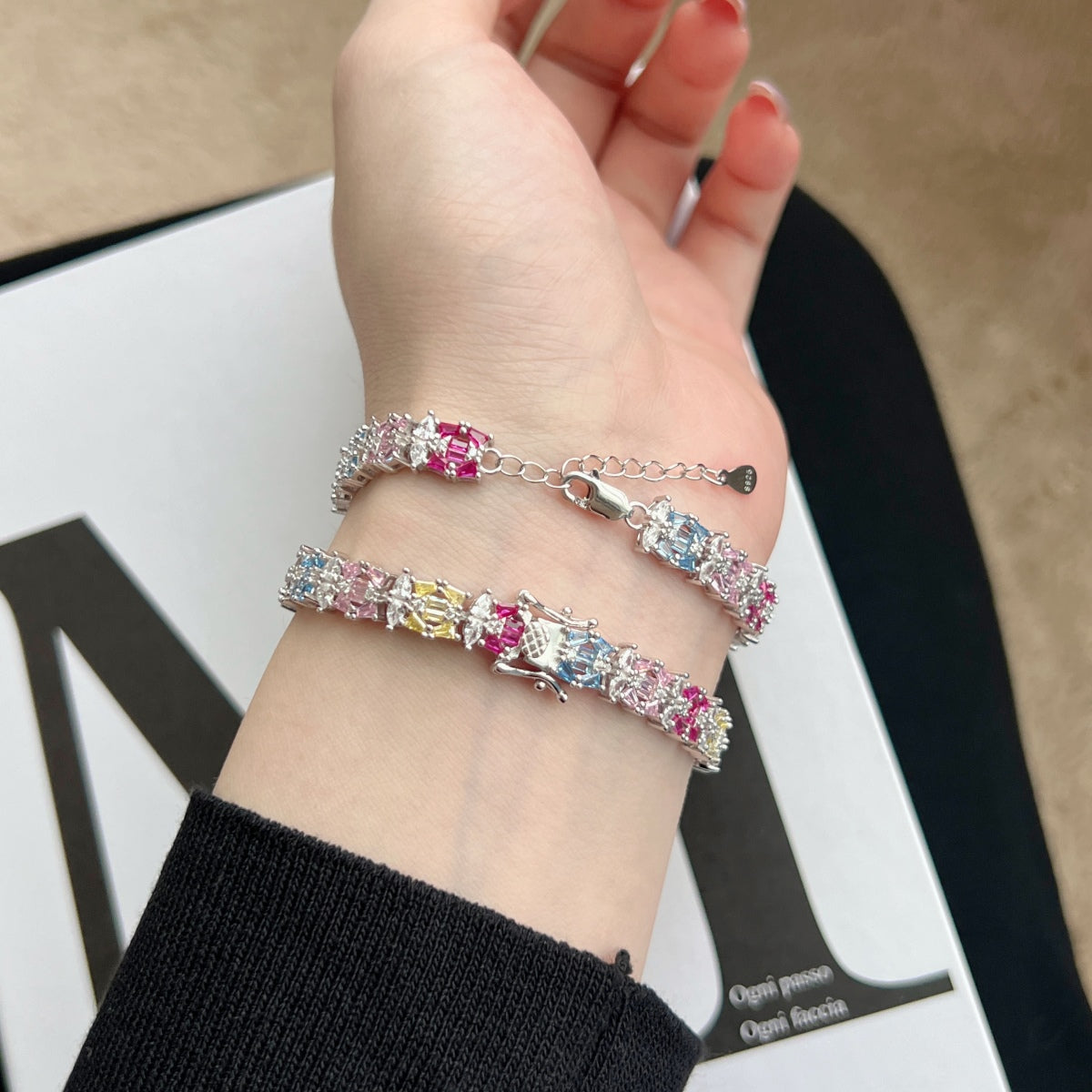 [Clover Jewelery]Delicate Colorful Multi Cut Party Bracelet