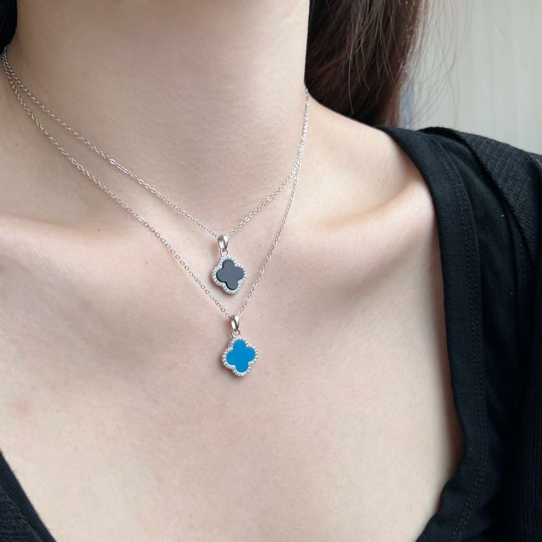 [Clover Jewelery]Dainty Flower Shape Necklace