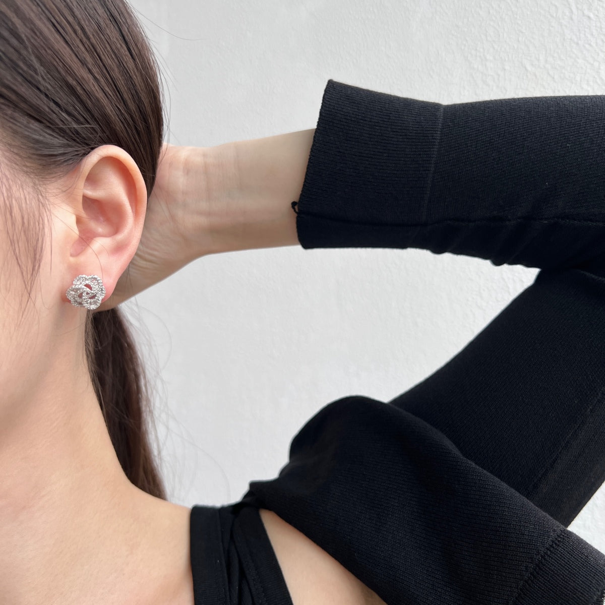 [Clover Jewelery]Exquisite Flower Shape Daily Earrings