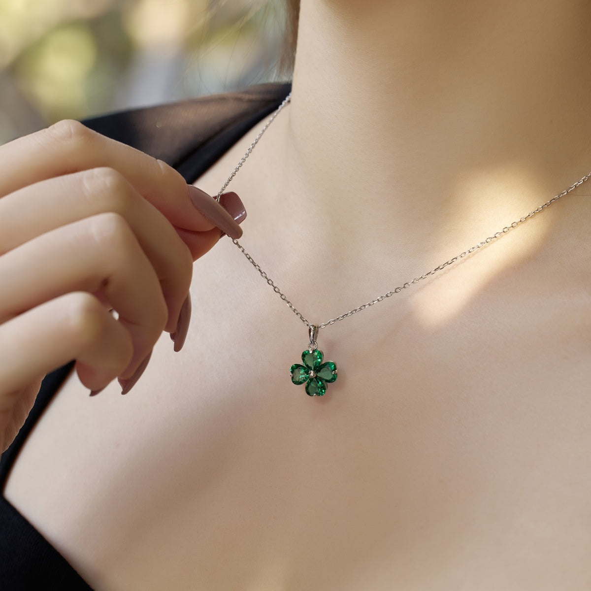 [Clover Jewelery]Heart-Shaped Four-Leaf Clover Bead Necklace