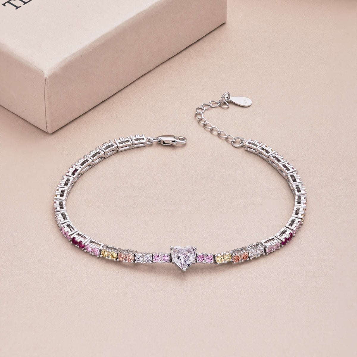 [Clover Jewelery]Delicate Romantic Heart Shape Lover Bracelet