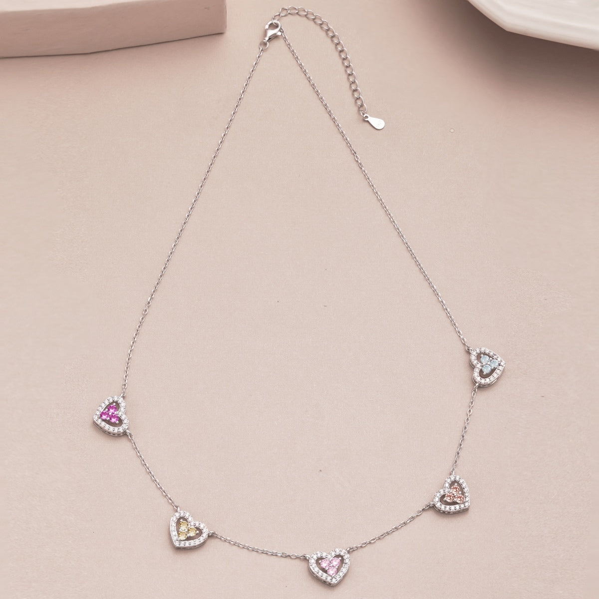 [Clover Jewelery]Sparkling Five Heart Necklace