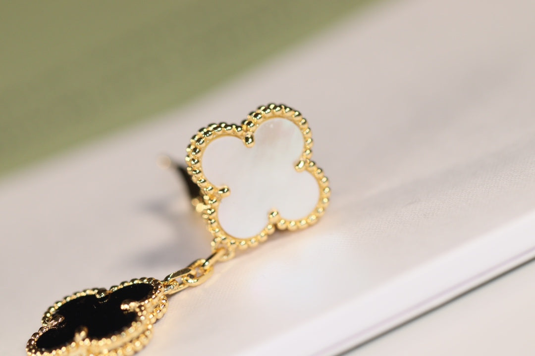 [Clover Jewelery]CLOVER EARRINGS GOLD ONYX MOP 3 MOTIF
