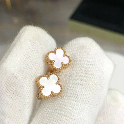 [Clover Jewelery]CLOVER MINI 9.5MM WHITE MOP EARRINGS