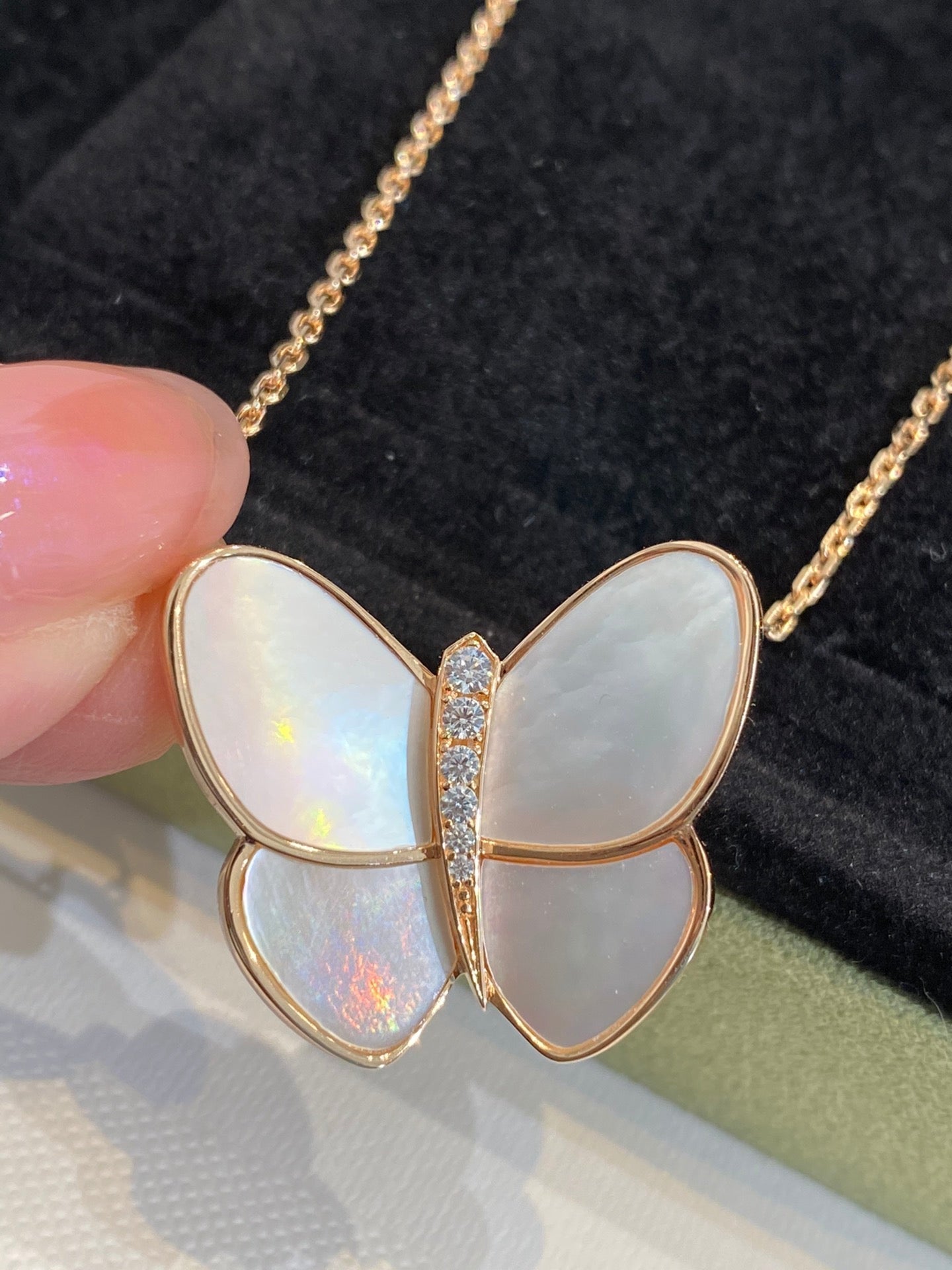 [Clover Jewelery]BUTTERFLY GOLD MOP DIAMOND NECKLACE