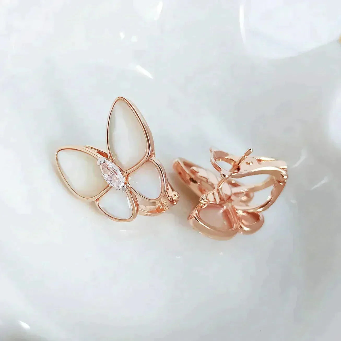 [Clover Jewelery]BUTTERFLY MOP DIAMOND EARRINGS