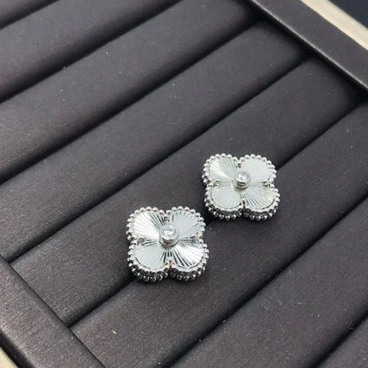 [Clover Jewelery]CLOVER MINI 9.5MM LASER EARRINGS