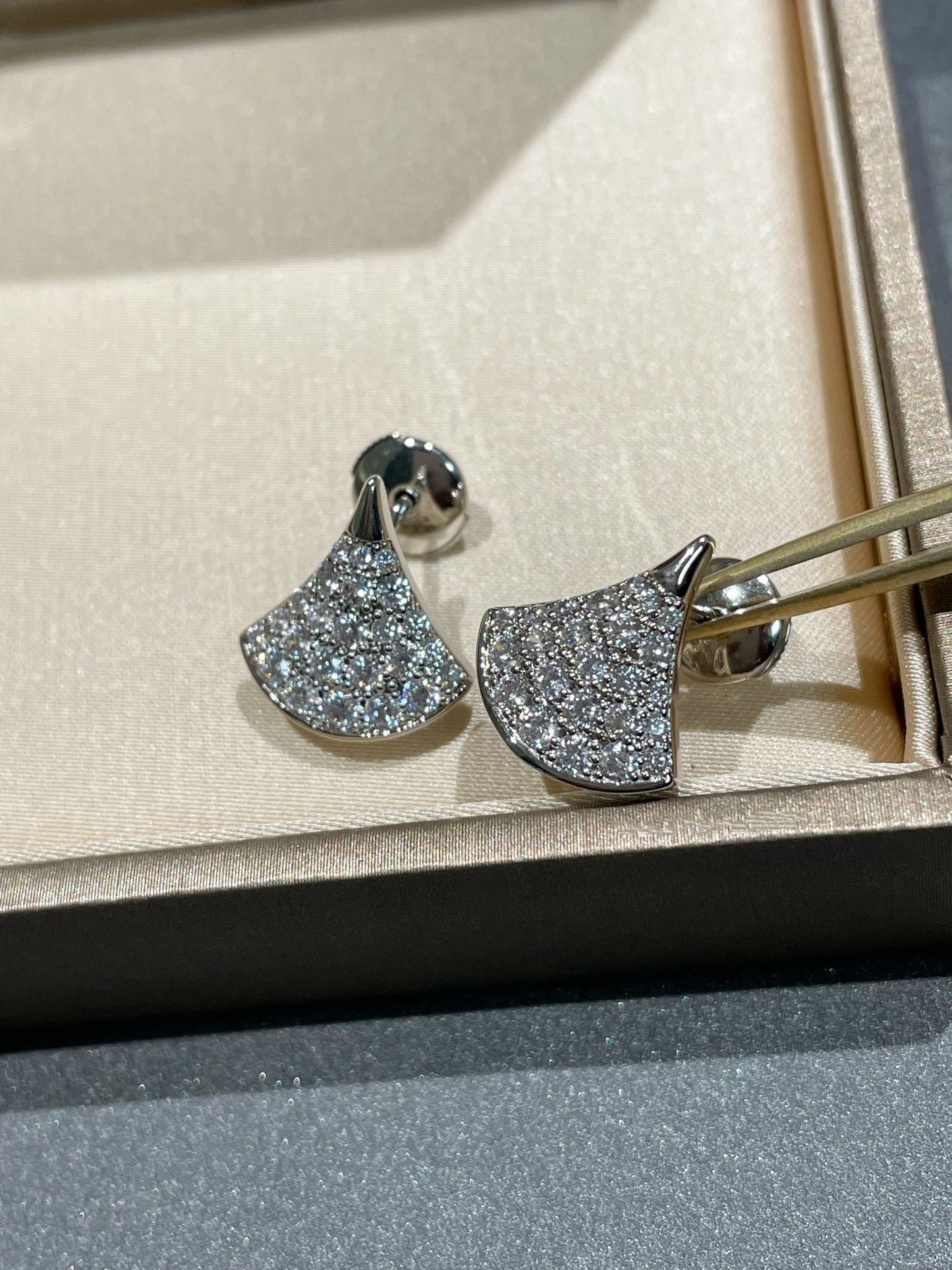 [Clover Jewelery]DREAM STUD EARRINGS DIAMOND