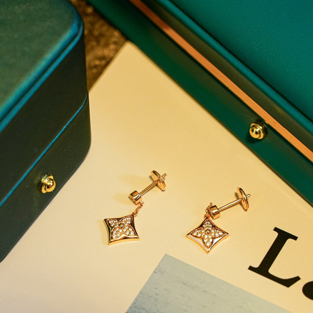 [Clover Jewelery]STAR DIAMONDS EARRINGS GOLD