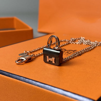 [Clover Jewelery]CONSTANCE BLACK PEDANT PINK GOLD NECKLACE