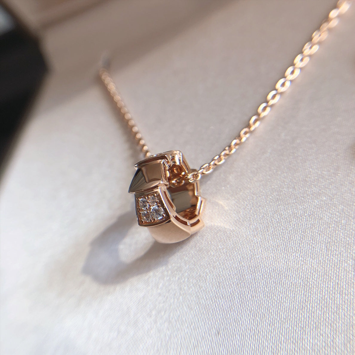 [Clover Jewelery]SERPENTI PEDANT DIAMOND PINK GOLD NECKLACE