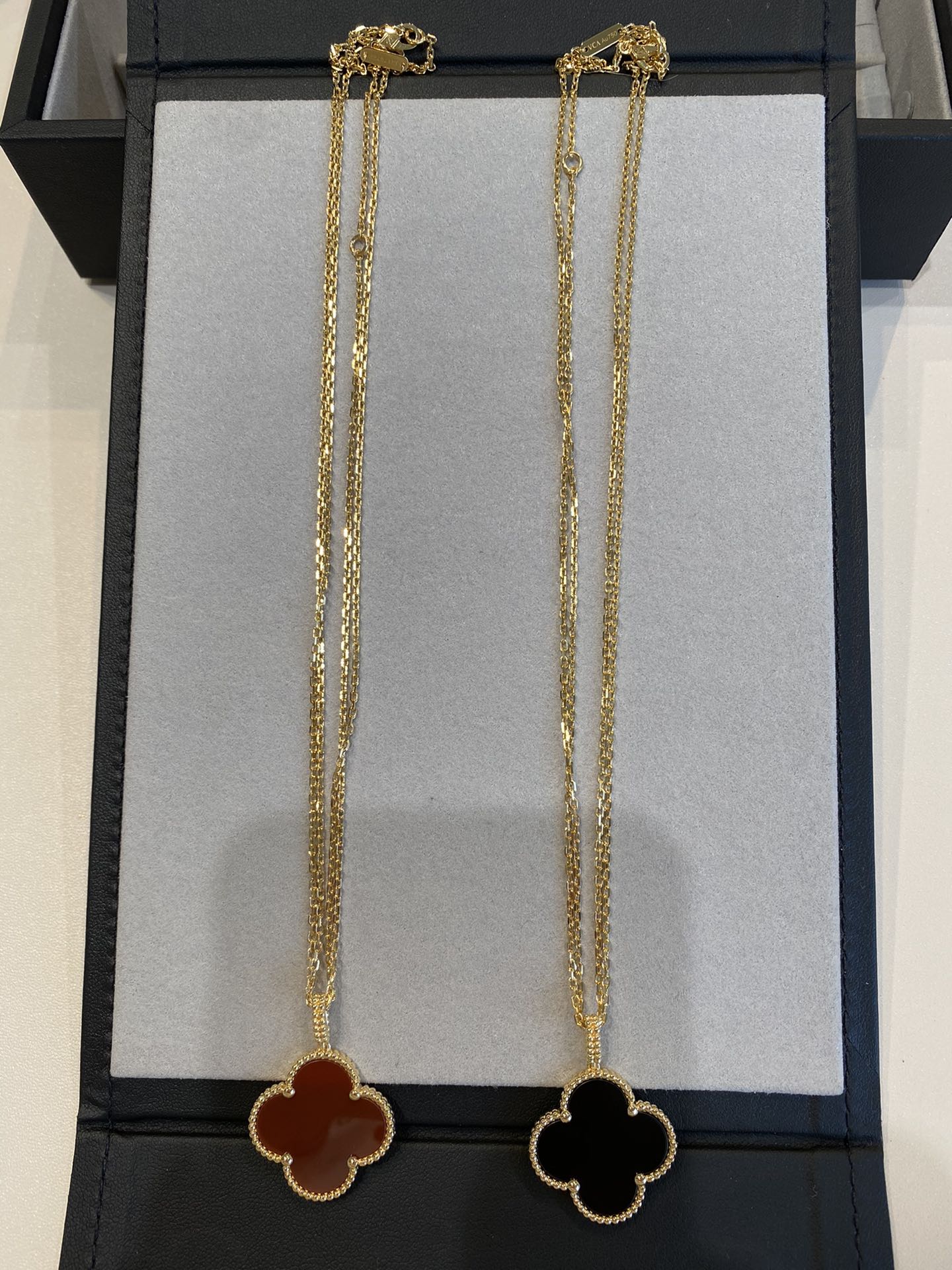 [Clover Jewelery]CLOVER 25MM NECKLACE GOLD CARNELIAN
