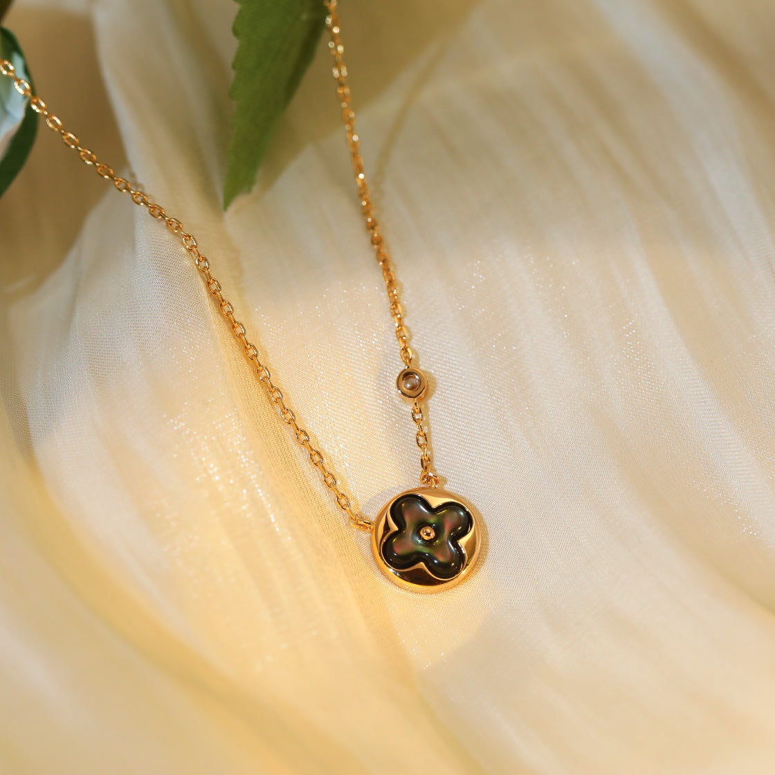 [Clover Jewelery]SUN PEDANT PINK GOLD 1 DIAMOND NECKLACE